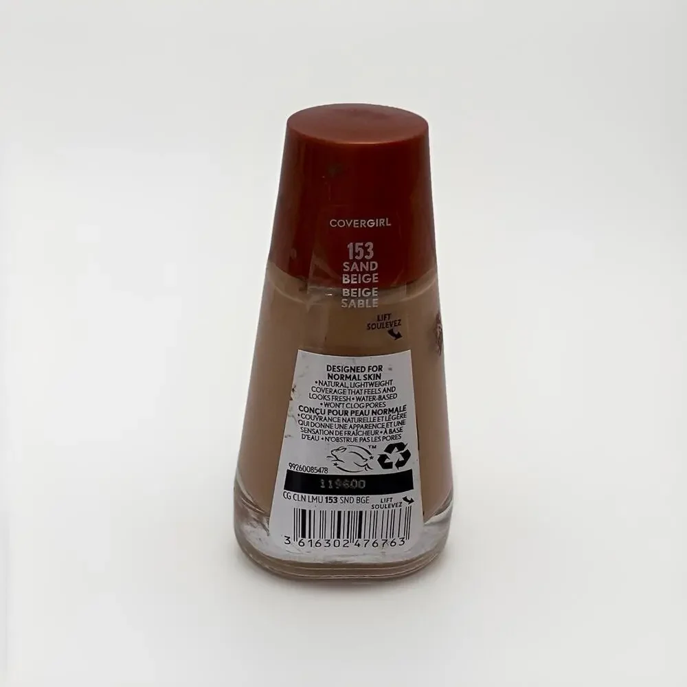 Covergirl Clean Liquid Foundation Makeup (153 Sand Beige) New / Sealed 1 FL Oz
